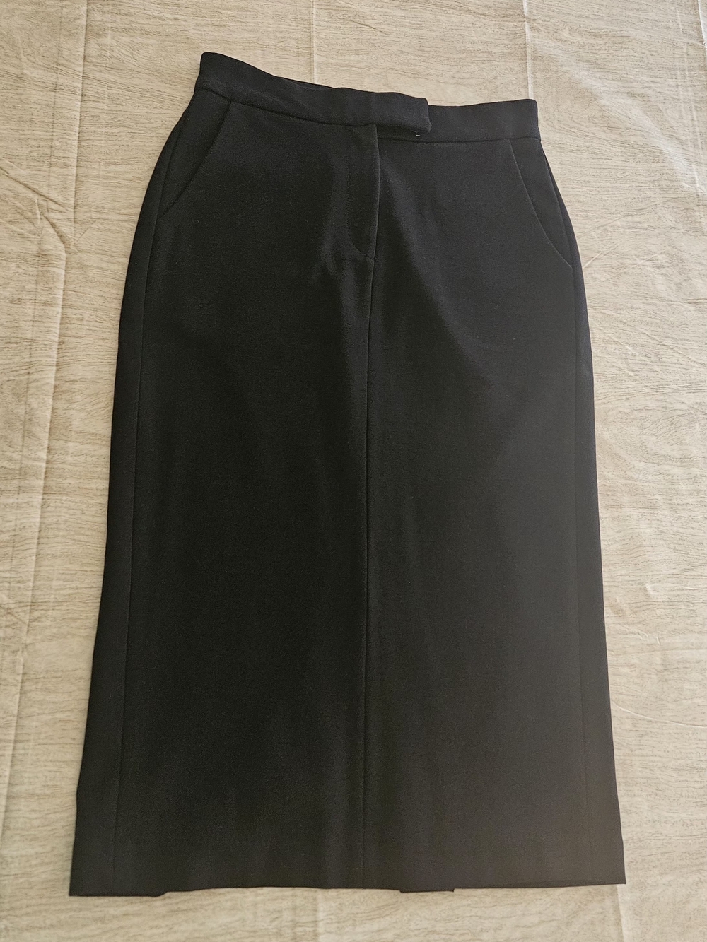 GBTSO Classic Black Midi Pencil Skirt with Pockets - Size XS - Picture 2 of 12